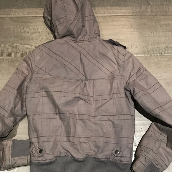 {Divided} Jacket - Picture 4 of 7